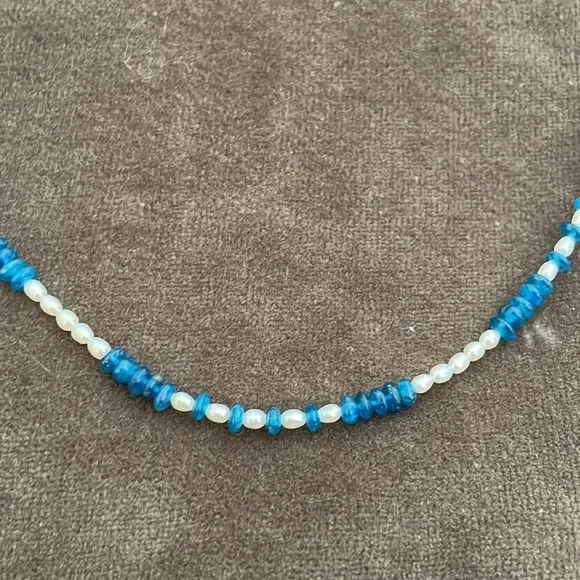Pearl and Apatite Necklace - Picture 2 of 3